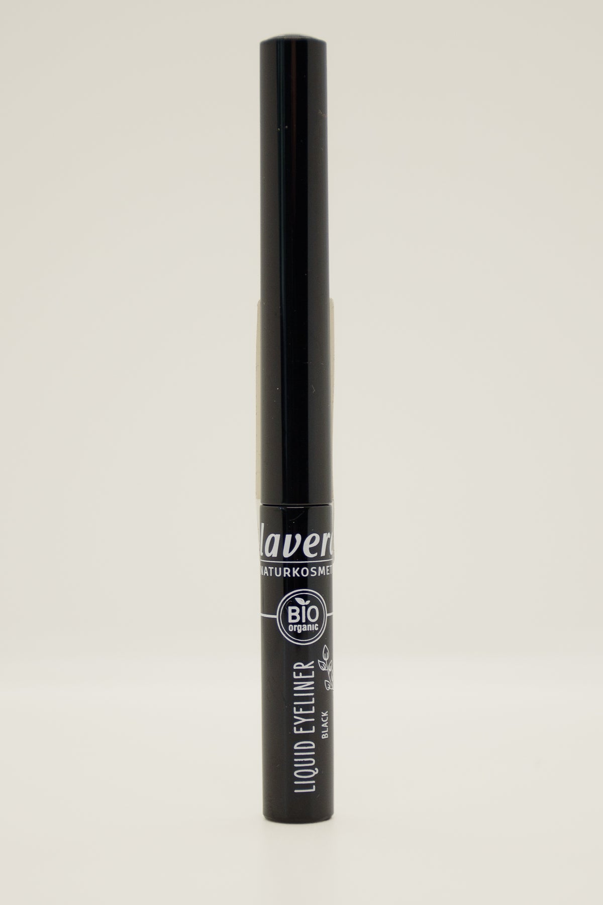 Lavera Liquid Eyeliner – Nestemäinen silmänrajauskynä