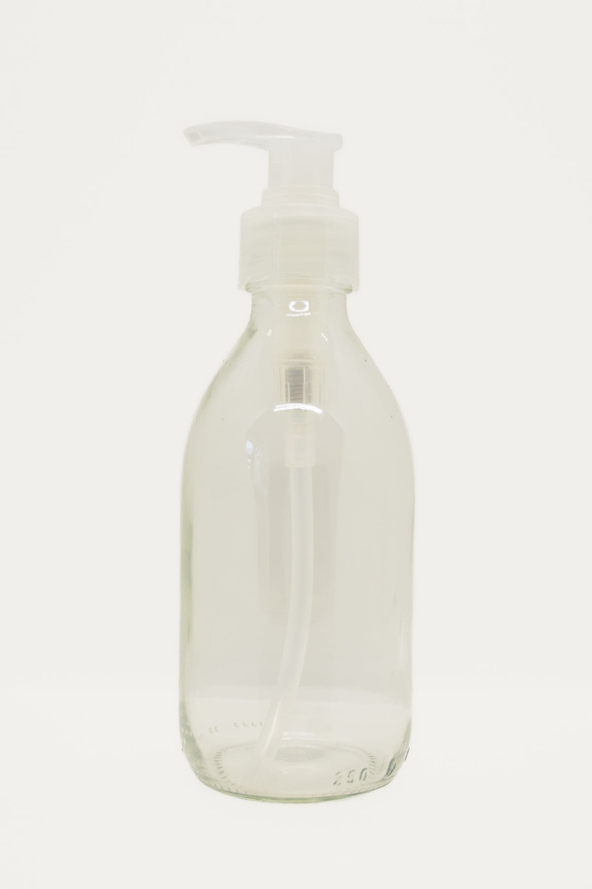 Lasinen pumppupullo 250ml